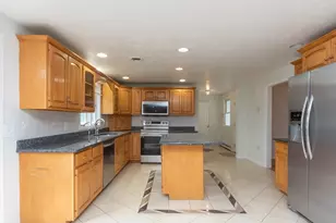 65 Tiffany Dr, Randolph, MA 02368 - Photo 7