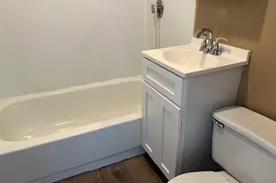 47 Thompson St, New Bedford, MA 02740 - Photo 5