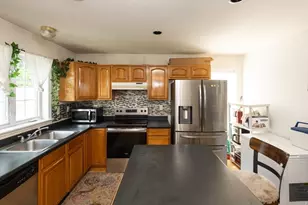18A Kennebec St, Worcester, MA 01606 - Photo 9