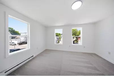 13 Hilton St, Framingham, MA 01702 - Photo 7