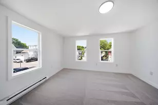 13 Hilton St, Framingham, MA 01702 - Photo 7