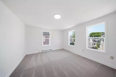 13 Hilton St, Framingham, MA 01702 - Photo 5