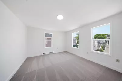 13 Hilton St, Framingham, MA 01702 - Photo 5