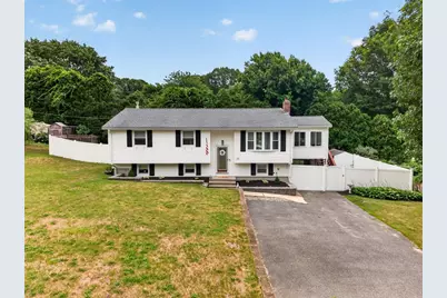 12 Clearwater Dr, Plymouth, MA 02360 - Photo 1