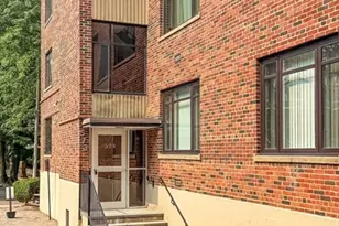 573 Washington St, Brookline, MA 02446 - Photo 19