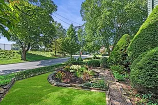 143 Oakley Rd, Belmont, MA 02478 - Photo 27