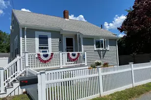 12 Baker Ave, Fairhaven, MA 02719 - Photo 3