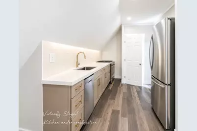 7 Cherry St #3, Lynn, MA 01902 - Photo 9