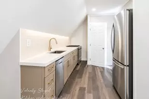 7 Cherry St, Lynn, MA 01902 - Photo 9