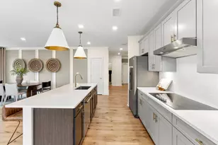 320 Martins Lndg, North Reading, MA 01864 - Photo 3