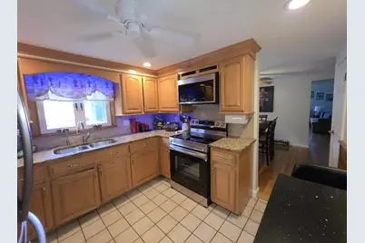 8 Rochelle St, Auburn, MA 01501 - Photo 7