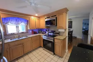 8 Rochelle St, Auburn, MA 01501 - Photo 7