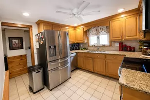 8 Rochelle St, Auburn, MA 01501 - Photo 7