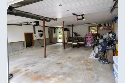 8 Rochelle St, Auburn, MA 01501 - Photo 25