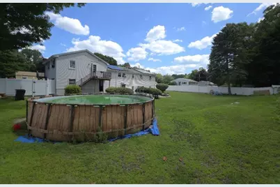 8 Rochelle St, Auburn, MA 01501 - Photo 3
