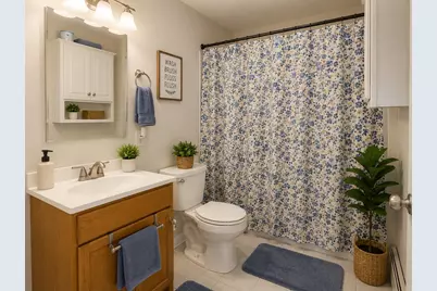 8 Rochelle St, Auburn, MA 01501 - Photo 25