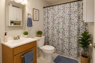 8 Rochelle St, Auburn, MA 01501 - Photo 25