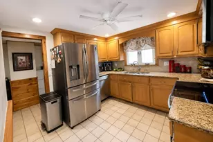 8 Rochelle St, Auburn, MA 01501 - Photo 7