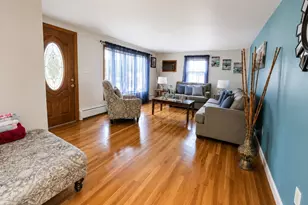 8 Rochelle St, Auburn, MA 01501 - Photo 9