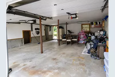 8 Rochelle St, Auburn, MA 01501 - Photo 25