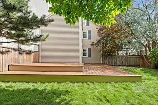 9 Lemon St, Salem, MA 01970 - Photo 35