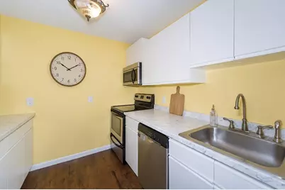 450 Somerset Ave #705, Taunton, MA 02780 - Photo 9