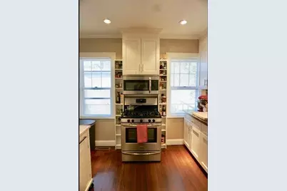 51 Wolcott Rd. #1, Brookline, MA 02467 - Photo 9