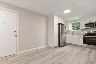 6 Norumbega Terrace, Waltham, MA 02453 - Photo 3