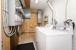 209 W Newton St, Boston, MA 02116 - Photo 5