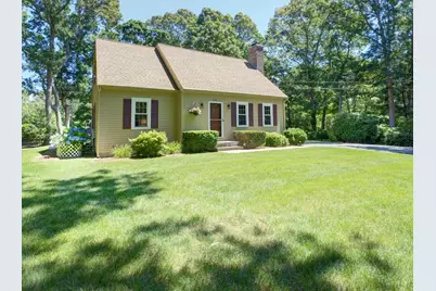 47 Simmons Rd, Falmouth, MA 02536 - Photo 1