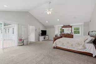 70 Newton St, Northborough, MA 01532 - Photo 15
