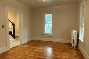 213 Locust St, Holyoke, MA 01040 - Photo 7
