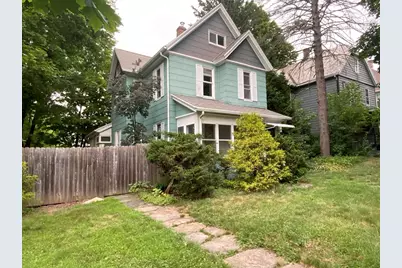 213 Locust St, Holyoke, MA 01040 - Photo 27