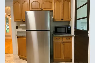 213 Locust St, Holyoke, MA 01040 - Photo 5