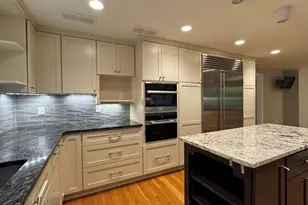 199 Country Dr, Weston, MA 02493 - Photo 15