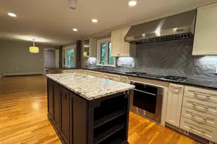 199 Country Dr, Weston, MA 02493 - Photo 13