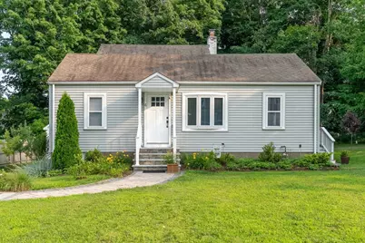 4 Glenwood Ave, Foxboro, MA 02035 - Photo 1