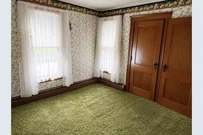 12 Henderson Ave, Worcester, MA 01603 - Photo 9