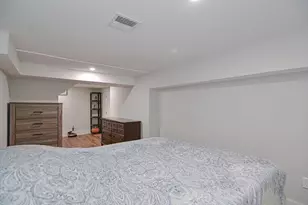 10 Grant St, Somerville, MA 02145 - Photo 17