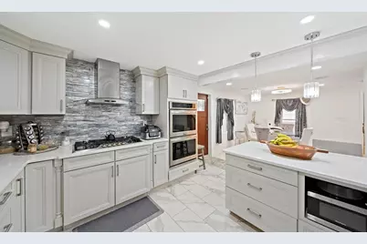 105 Cross St, Randolph, MA 02368 - Photo 5
