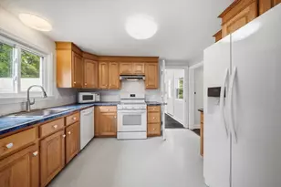 239 W Main St, Westborough, MA 01581 - Photo 11