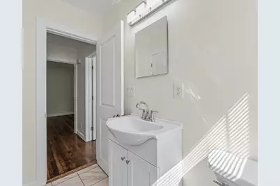 28 Hayes Ave, Lowell, MA 01854 - Photo 31