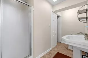 70 Gardner St, Boston, MA 02132 - Photo 33