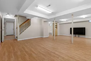 70 Gardner St, Boston, MA 02132 - Photo 33