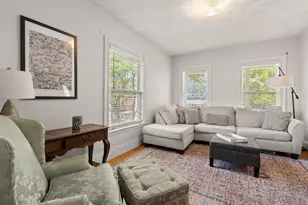 17 Windermere Rd, Boston, MA 02125 - Photo 5