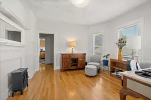 17 Windermere Rd, Boston, MA 02125 - Photo 7