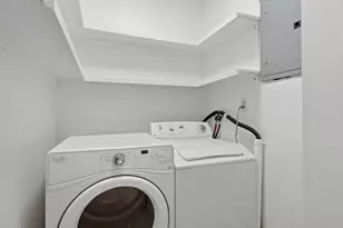 17 Windermere Rd, Boston, MA 02125 - Photo 33