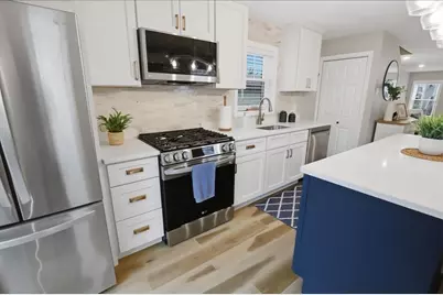 230 Cedar Ave, Portsmouth, RI 02871 - Photo 3