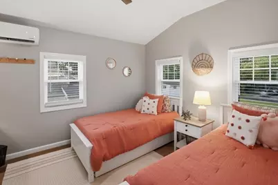 230 Cedar Ave, Portsmouth, RI 02871 - Photo 9