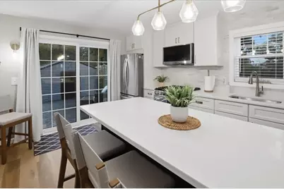 230 Cedar Ave, Portsmouth, RI 02871 - Photo 5